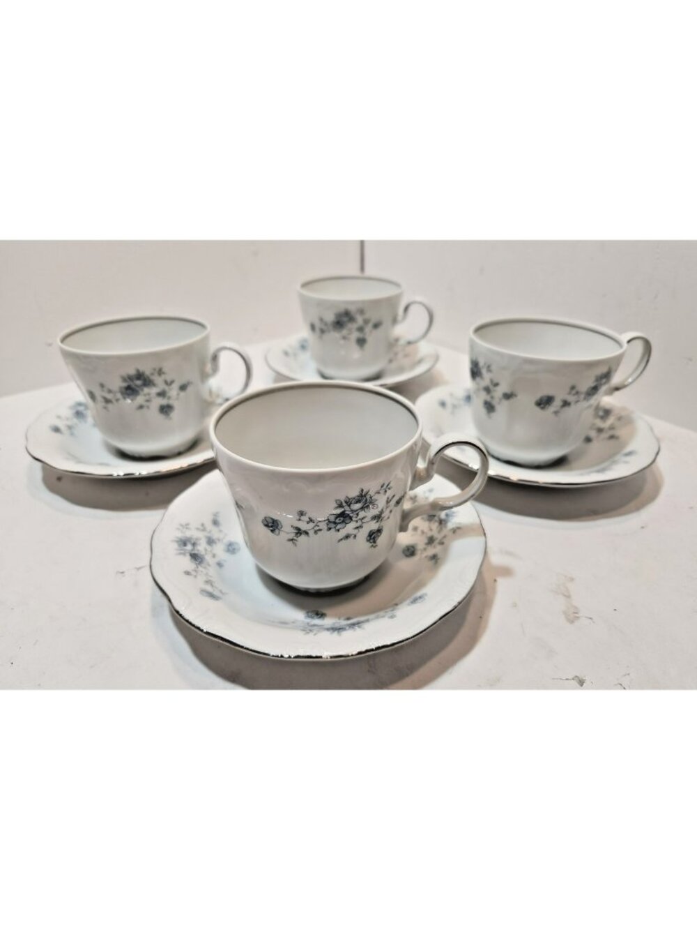 Vtg Johann Haviland Blue Garland Coffee Tea Cup & Saucer Set of 4 Floral